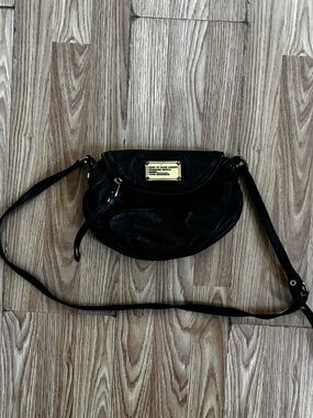 MARC by MARC JACOBS WORKWEAR CLASSIC Q Crossbody Black Leather Zipper Flap